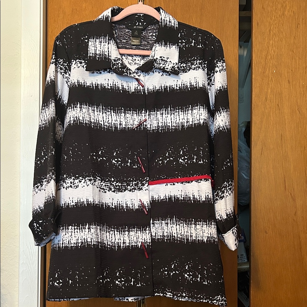 Ali Miles Black and White Striped Button-Down Shirt with Red Trim